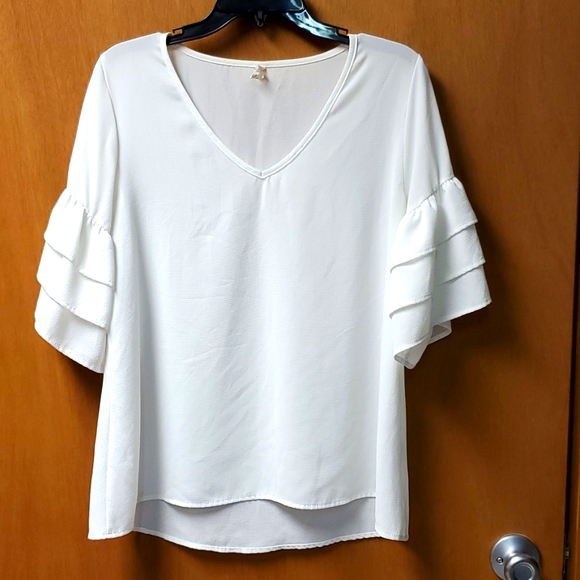 Tyche woman's blouse,  size med - Picture 1 of 4